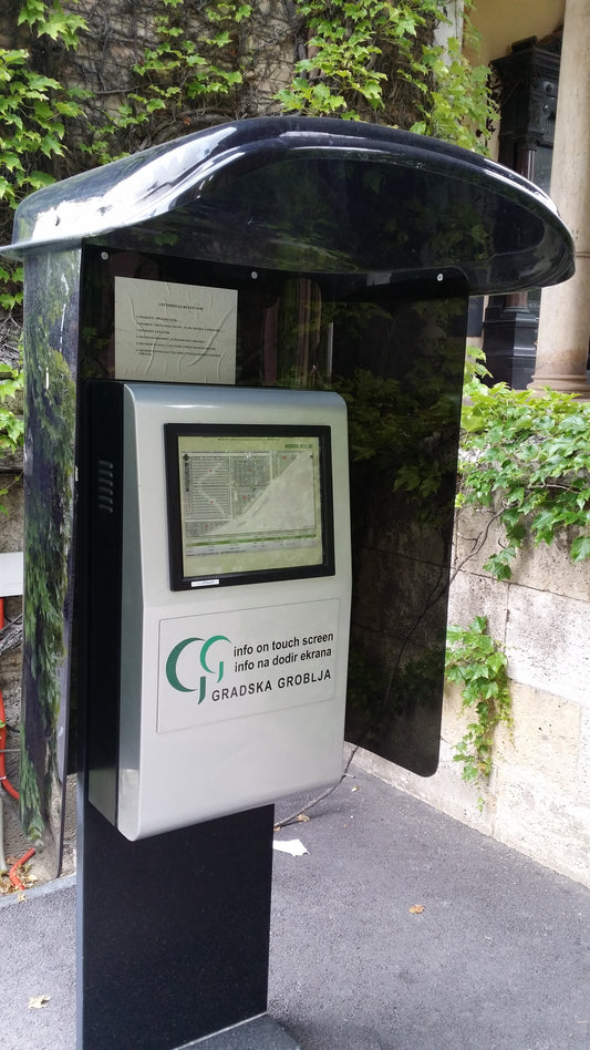 Info kiosk tražilica pokojnika