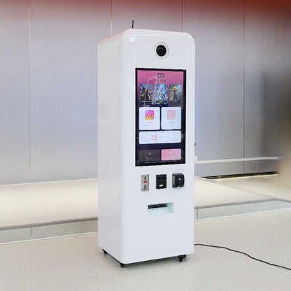 Foto kiosk with touch for indoor